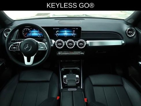 Used 2020 Mercedes-Benz GLB 250 image 13
