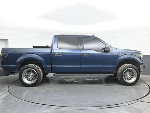 Used 2019 Ford F150 XLT w/ Equipment Group 302A Luxury AWD/4WD image 11