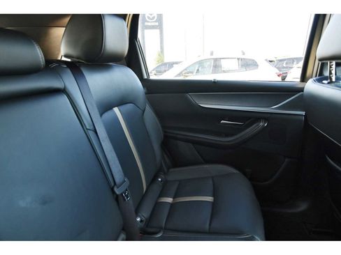 Certified 2025 MAZDA CX-70 Plug-In Hybrid w/ Premium Plus image 10