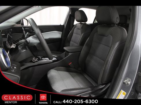 Used 2024 Chevrolet Trax LT image 5