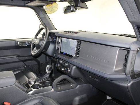 Used 2025 Ford Bronco Badlands AWD/4WD image 29