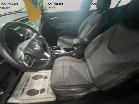 Used 2020 Buick Encore GX Preferred w/ Cold Weather Comfort Package FWD image 9