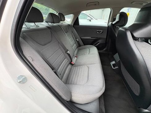 Used 2025 Kia K4 EX FWD image 28