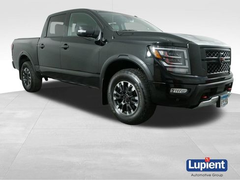 Used 2021 Nissan Titan PRO-4X w/ Pro-4x Convenience Package AWD/4WD image 1
