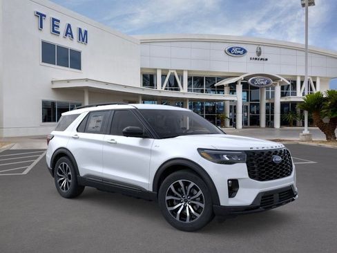 New 2026 Ford Explorer ST-Line RWD image 7