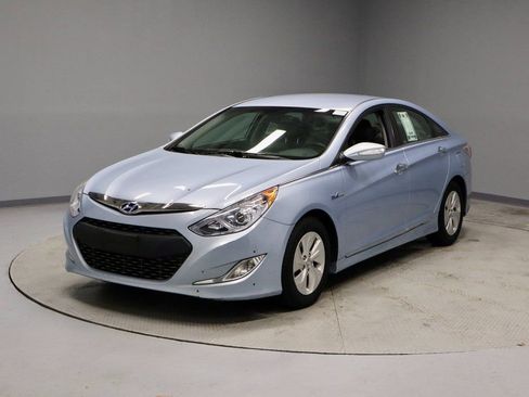 Used 2013 Hyundai Sonata Hybrid image 6
