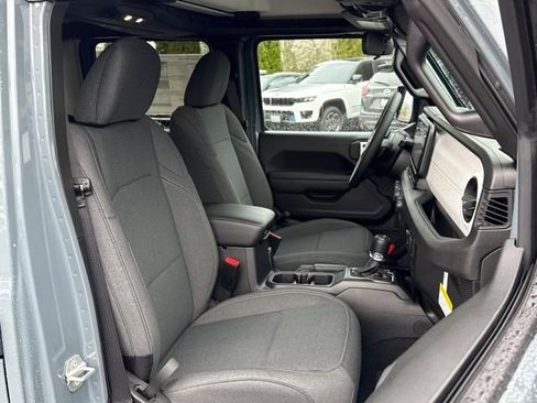 New 2026 Jeep Gladiator Sport image 26