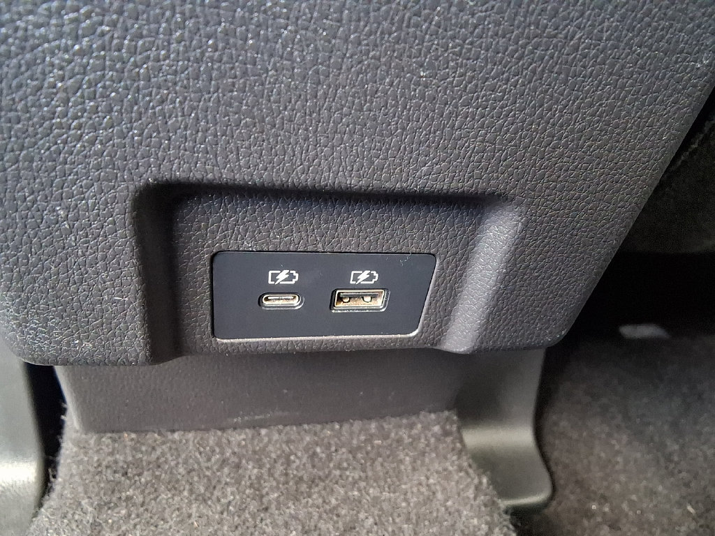 Used 2024 Mitsubishi Eclipse Cross SE AWD/4WD image 11