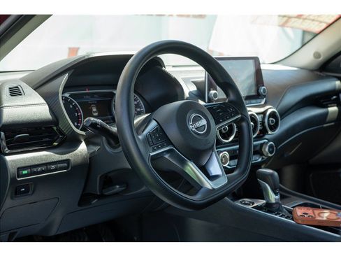 Used 2024 Nissan Sentra SV FWD image 31