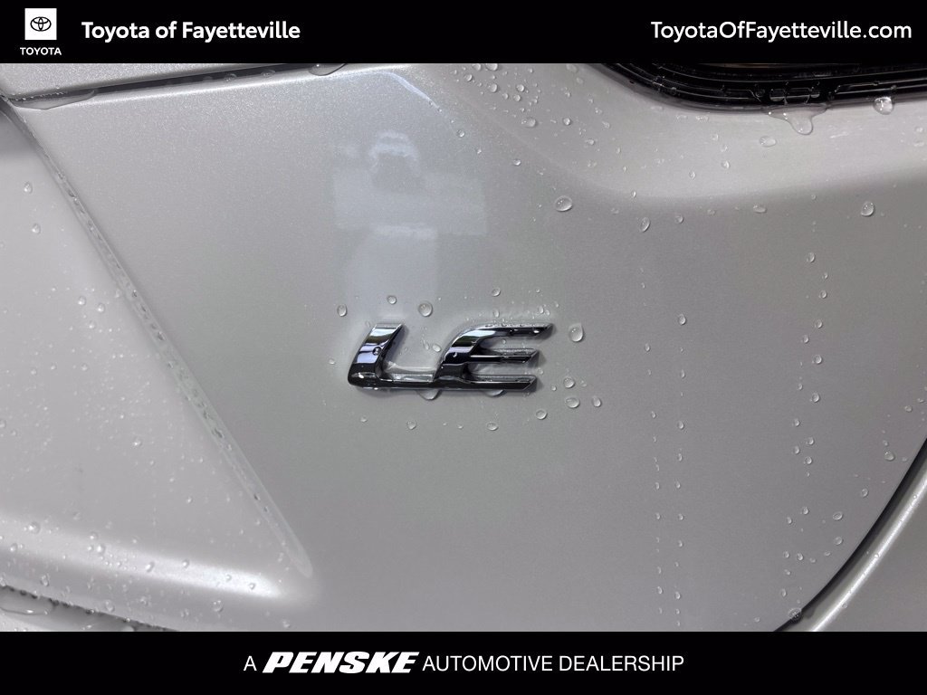 Used 2027 Toyota Corolla LE FWD image 22