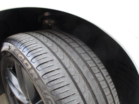 Used 2017 Audi Q7 3.0T Prestige w/ Prestige Package image 62