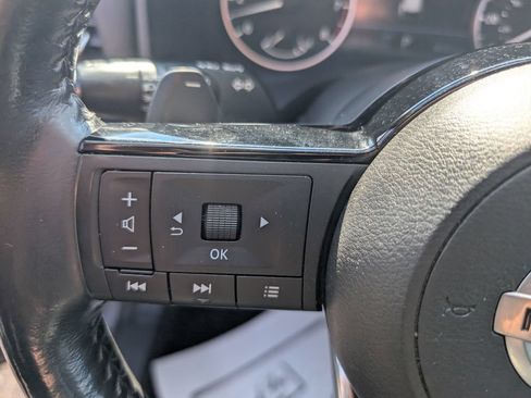 Used 2021 Nissan Rogue SL w/ Premium Package AWD/4WD image 16
