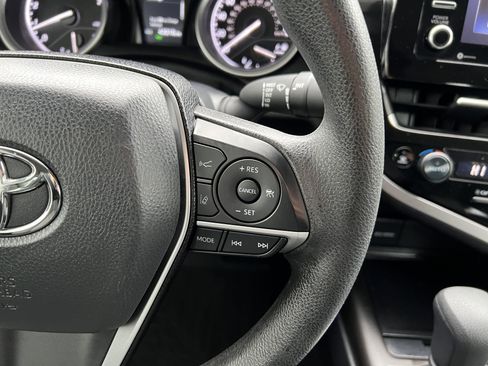 Used 2024 Toyota Camry LE image 27