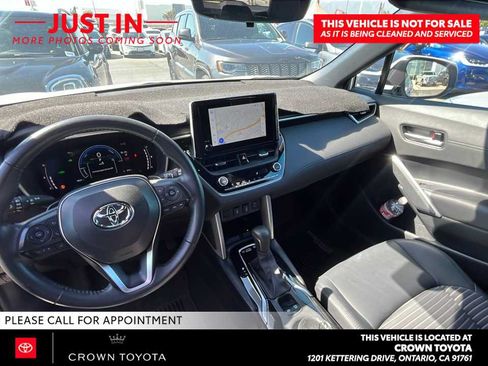 Used 2024 Toyota Corolla Cross AWD Hybrid w/ Convenience Package image 7