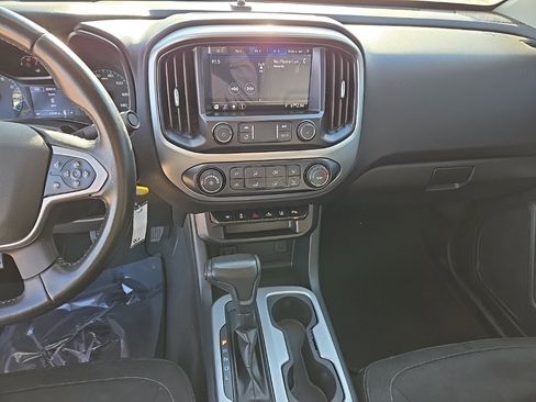 Used 2021 Chevrolet Colorado LT w/ Safety Package image 26