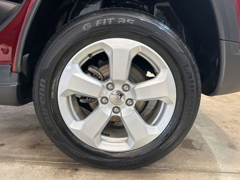 Used 2020 Jeep Compass Latitude w/ Cold Weather Group image 25