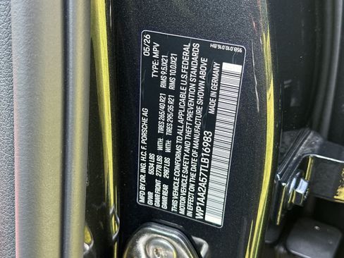 New 2026 Porsche Macan Turbo AWD/4WD image 33