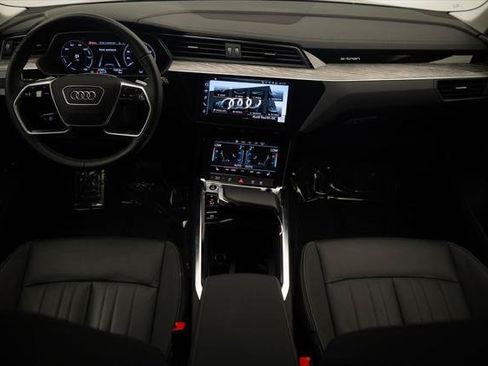 Certified 2024 Audi Q8 e-tron Premium AWD/4WD image 8