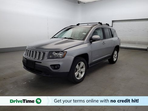 Used 2016 Jeep Compass Latitude AWD/4WD image 1