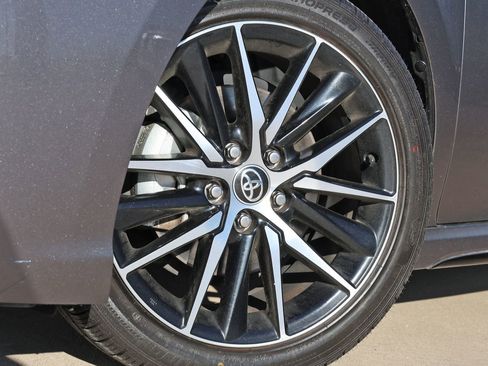 Used 2023 Toyota Camry SE w/ Convenience Package image 10