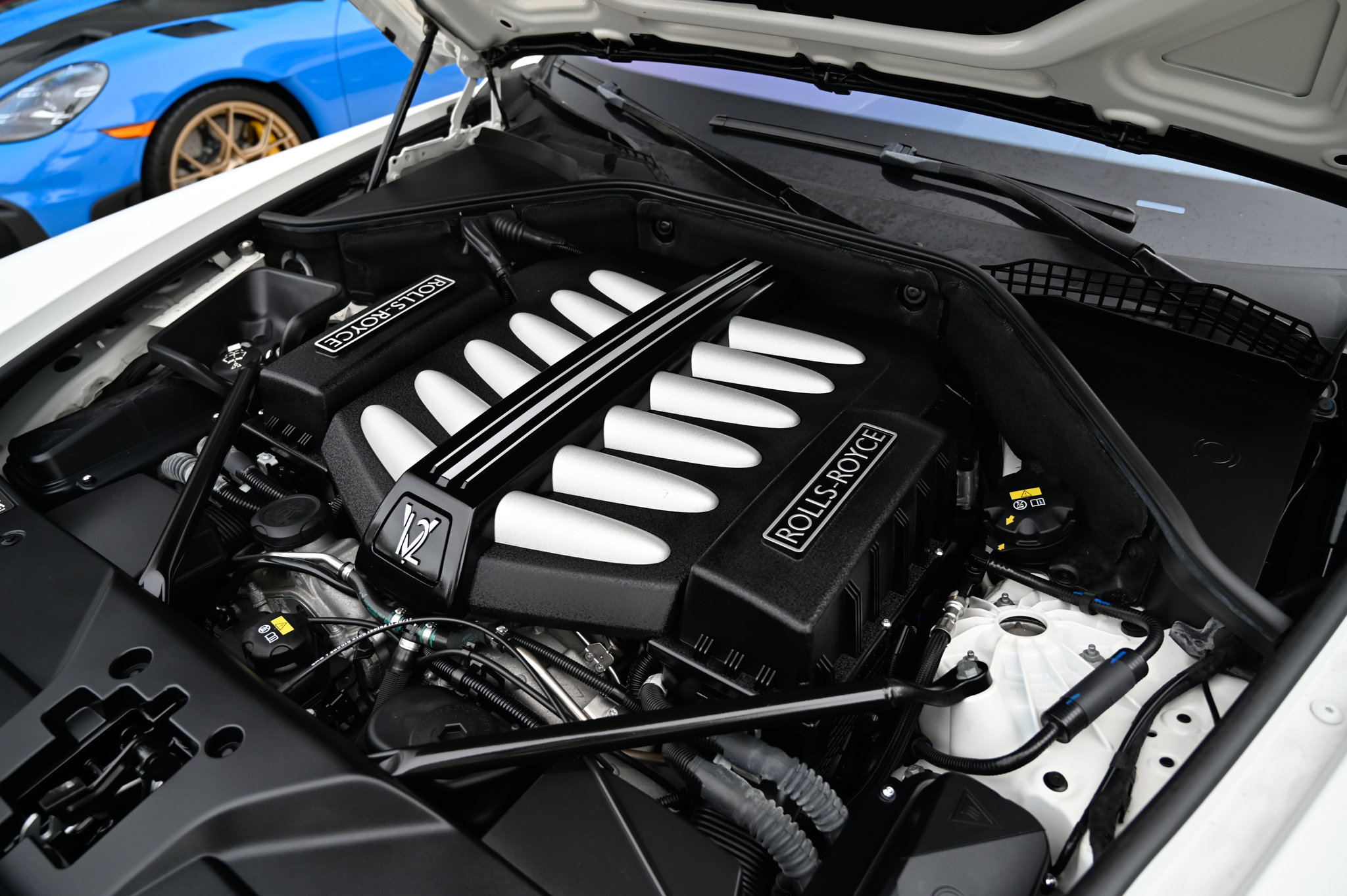 Used 2018 Rolls-Royce Dawn RWD image 54