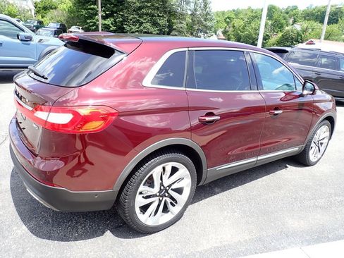 Used 2017 Lincoln MKX Reserve w/ Driver Assistance Package AWD/4WD image 8