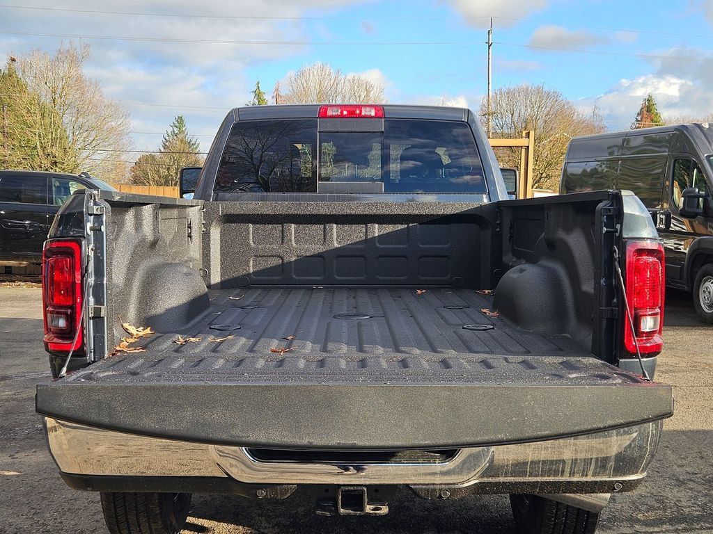 New 2026 RAM 3500 Tradesman AWD/4WD image 10