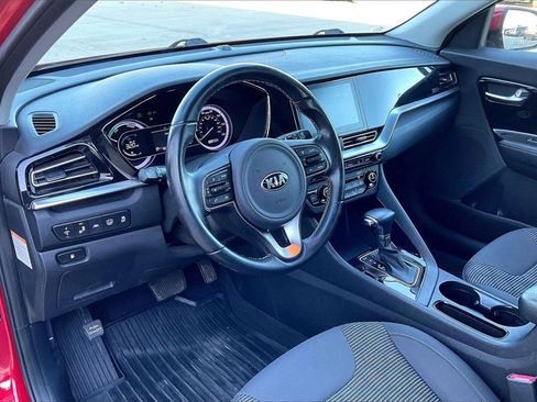 Used 2020 Kia Niro LXS image 14