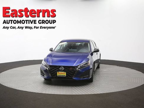 Used 2024 Nissan Altima 2.5 SR w/ SR Premium Package FWD image 55