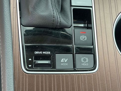 Used 2024 Toyota Sienna XLE w/ XLE Plus Package AWD/4WD image 31