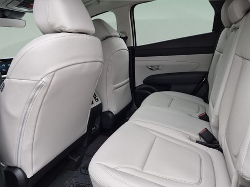New 2026 Hyundai Tucson SEL Plus FWD image 16