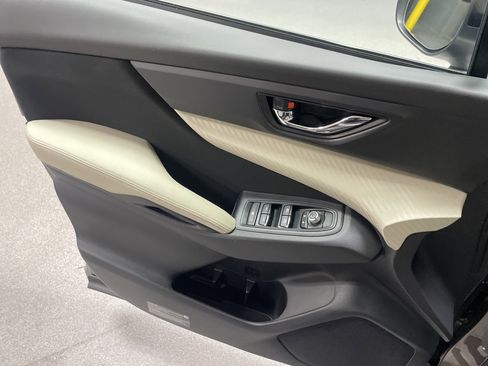 Used 2022 Subaru Ascent Premium w/ Convenience Package image 14