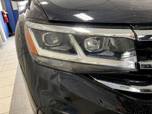 Used 2021 Volkswagen Atlas SE w/ Panoramic Sunroof Package AWD/4WD image 34