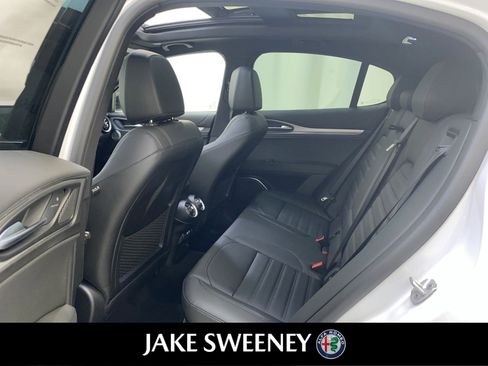 New 2023 Alfa Romeo Stelvio Veloce image 13