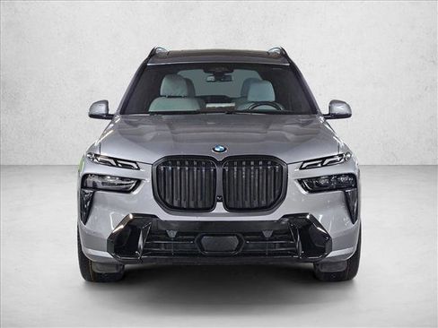 Certified 2024 BMW X7 xDrive40i w/ M Sport Package AWD/4WD image 2