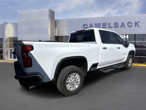 Used 2025 Chevrolet Silverado 2500 LTZ w/ LTZ Plus Package AWD/4WD image 5