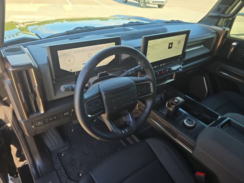 Used 2024 GMC Hummer EV 3X w/ Extreme Off-Road Package AWD/4WD image 16