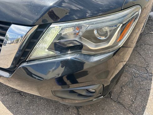 Used 2017 Nissan Pathfinder SV w/ Trailer Tow Package AWD/4WD image 10