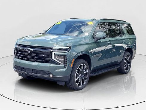 Used 2026 Chevrolet Tahoe RST w/ Advanced Technology Package AWD/4WD image 32