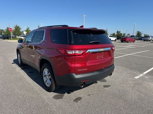 Used 2021 Chevrolet Traverse LT FWD image 7