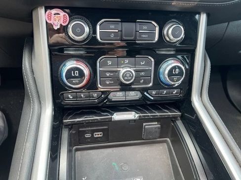 Certified 2023 GMC Yukon Denali w/ Denali Reserve Package AWD/4WD image 41