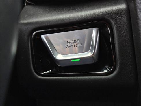 Used 2025 GMC Yukon AT4 Ultimate AWD/4WD image 25