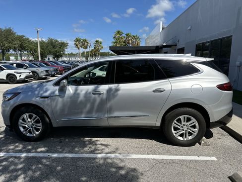 Used 2020 Buick Enclave Essence w/ Trailering Package, 5000 lbs. AWD/4WD image 5