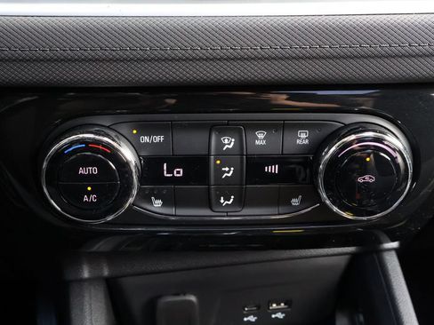 Used 2024 Chevrolet TrailBlazer LT w/ Convenience Package AWD/4WD image 20