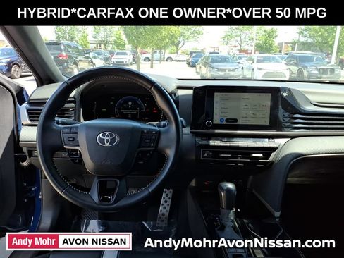 Used 2025 Toyota Camry SE FWD image 35