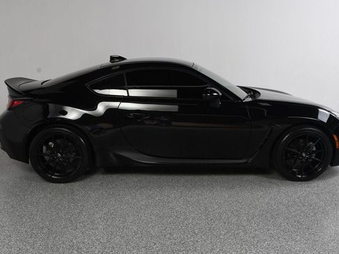 Used 2023 Toyota GR86 Premium RWD image 4
