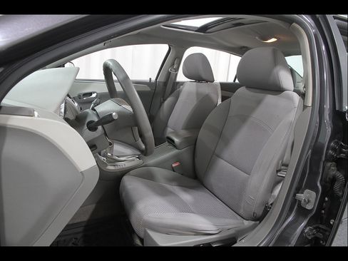 Used 2011 Chevrolet Malibu LS FWD image 5