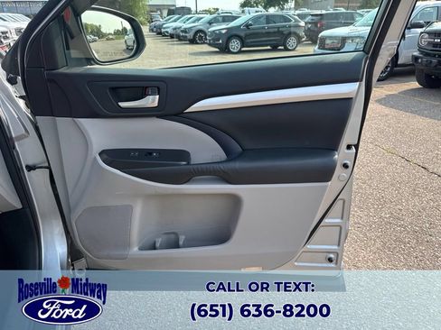 Used 2015 Toyota Highlander XLE AWD/4WD image 36