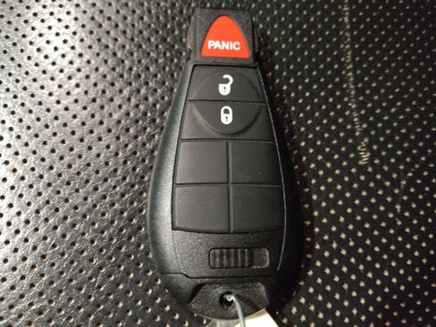 Used 2013 RAM 1500 Sport w/ Sport Premium Group image 32