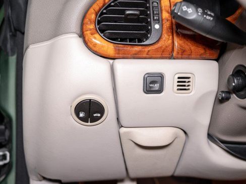 Used 1999 Jaguar XK8 Convertible RWD image 19